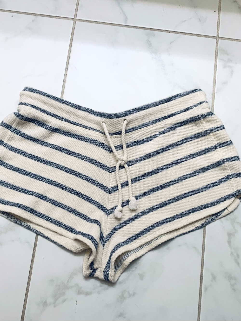 Old Navy Cream & Navy Striped Knit Drawstring Shorts, size S